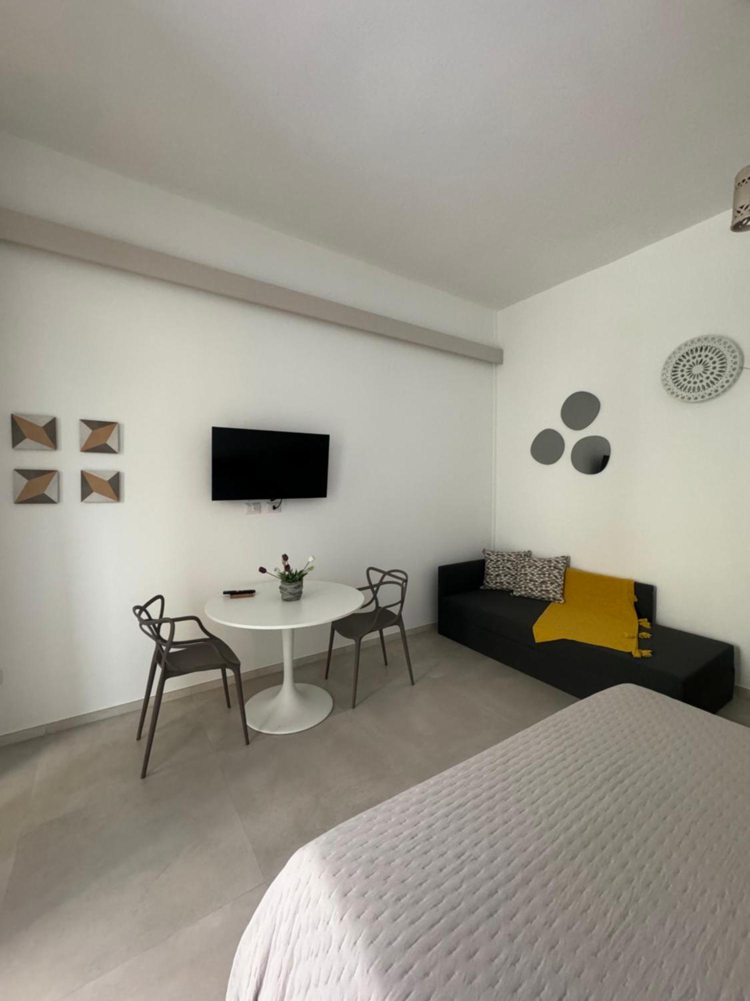 ليتشي Zefiro Suites المظهر الخارجي الصورة
